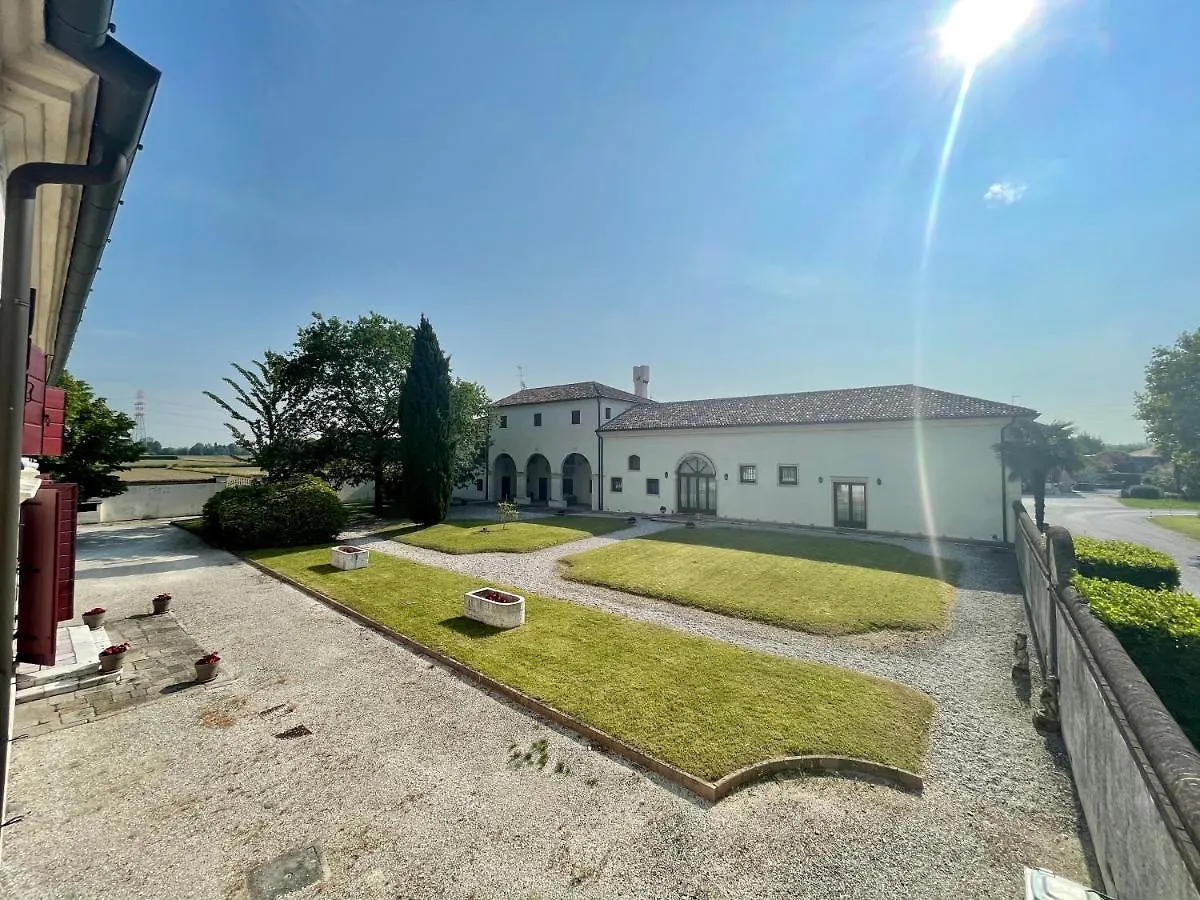 Farm stay Alla Barchessa Di Villa Querini Preganziol Italy